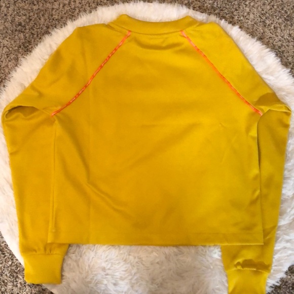 Puma Pullover Jacket - Picture 2 of 2